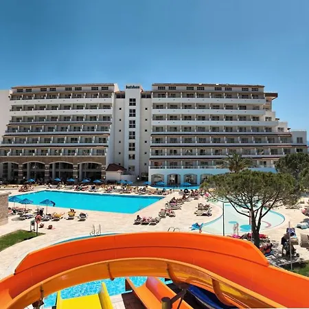 Batihan & 度假村 4*