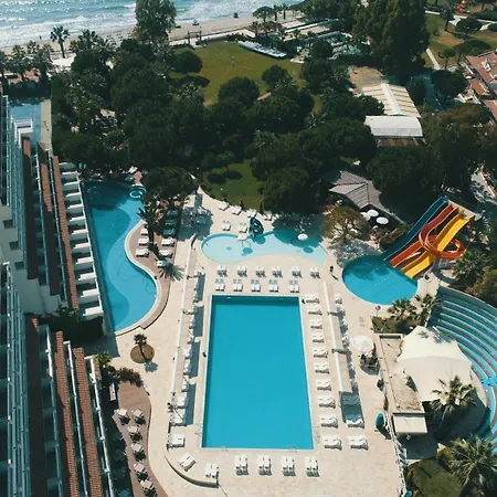Batihan & Resort 4*