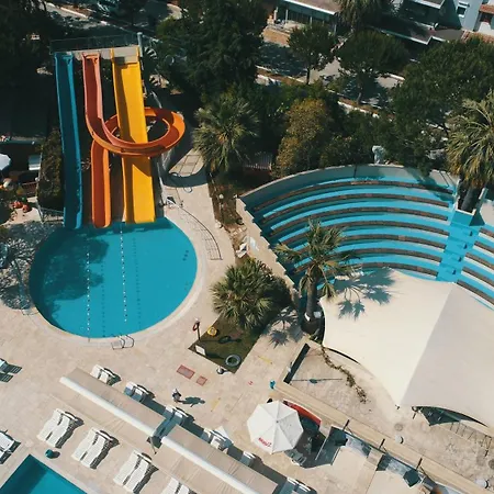 Batihan & Complex Kusadası