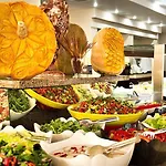 Resort Batihan & 4*